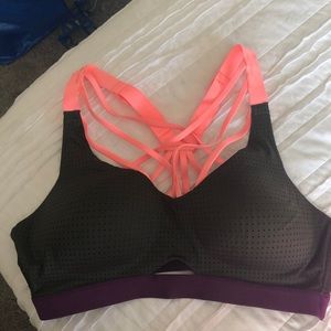 Victoria Secret sports bra